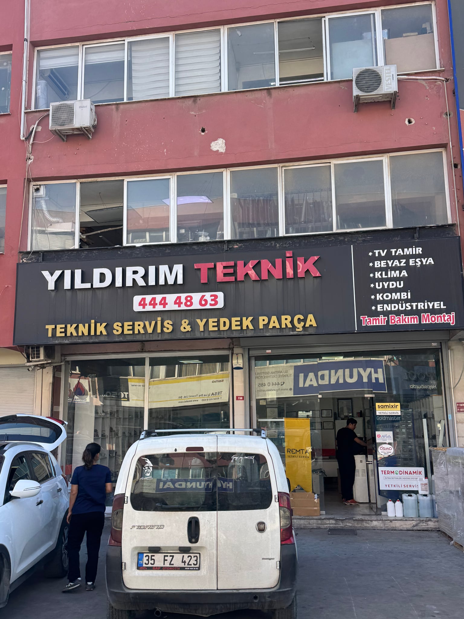 Yıldırım Teknik iş yerinin ön cephesi